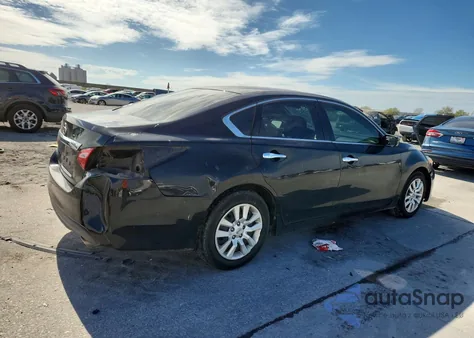 2016 Nissan Altima 2.5 S z USA, uszkodzony, nr VIN 1N4AL3AP9GC256192